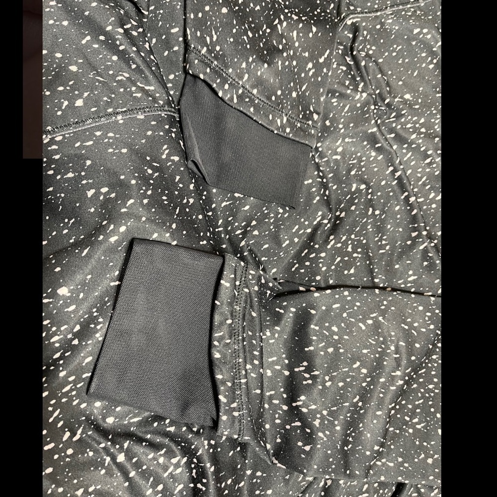 Lululemon Pull Over - image 4